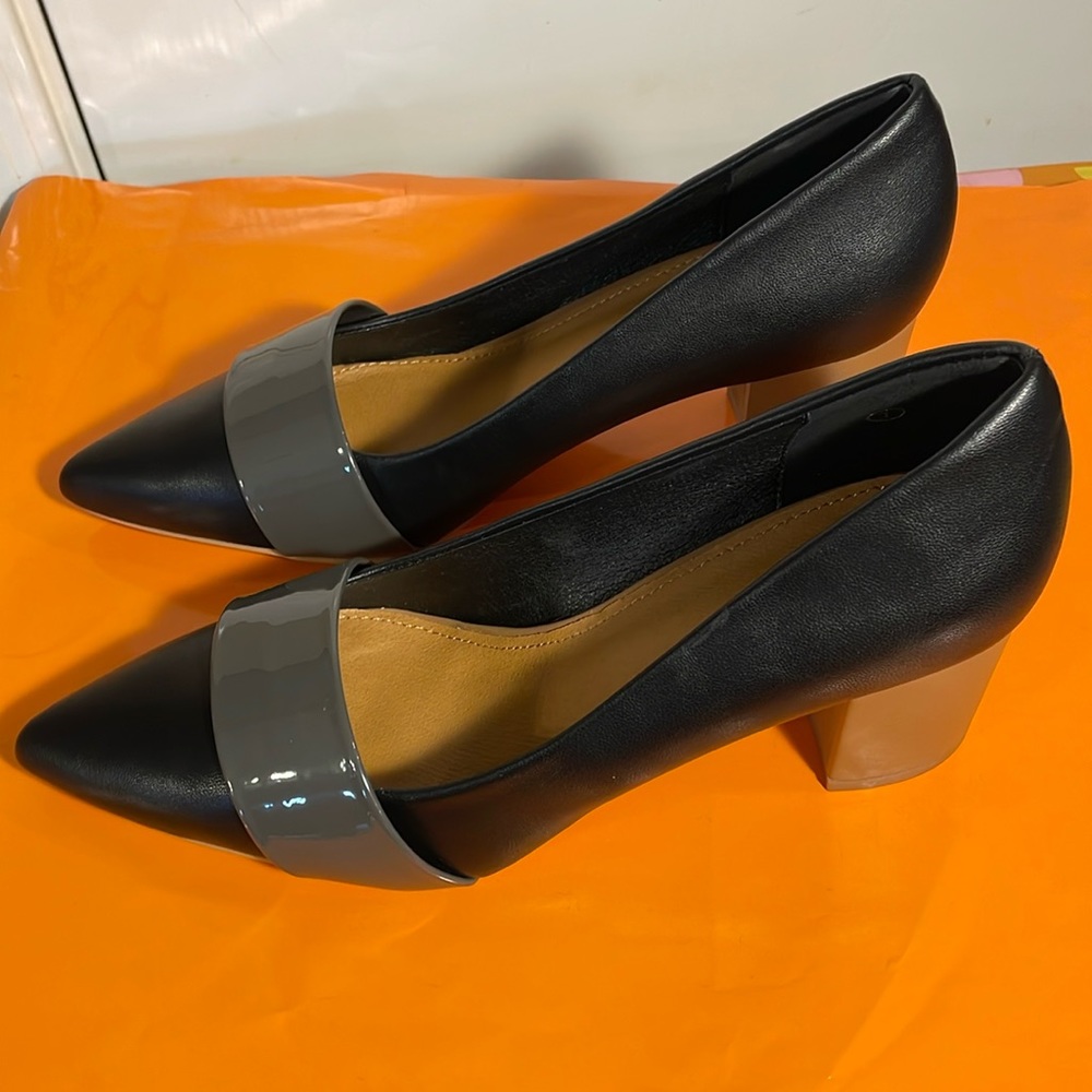 Chunky heel pumps